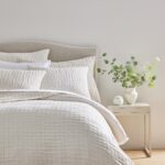 Load image into Gallery viewer, DEON IVORY KING COVERLET
