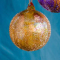 Load image into Gallery viewer, Stubbled Gold Ball Ornament 4&quot;
