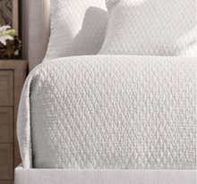 Load image into Gallery viewer, Dawn Diamond Quilted Coverlet
