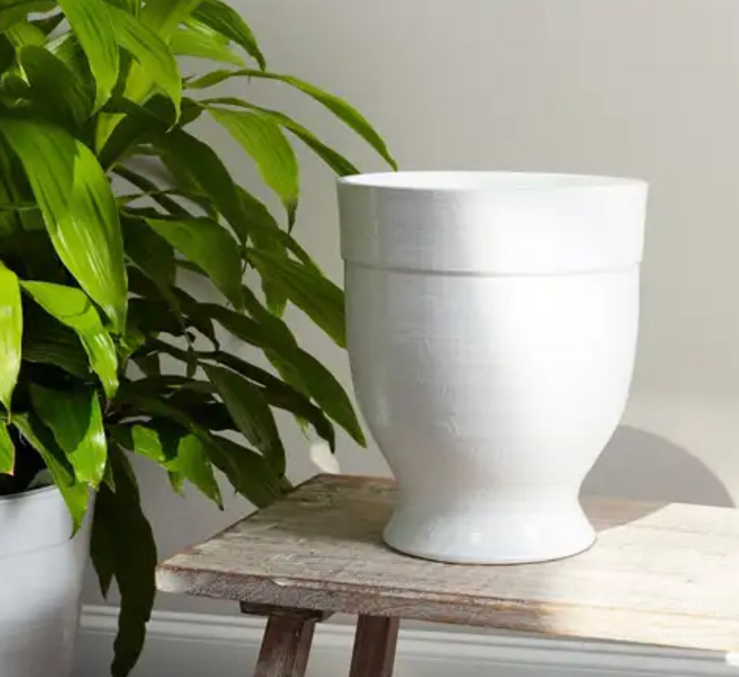 White Pioneer Pot 15x18”