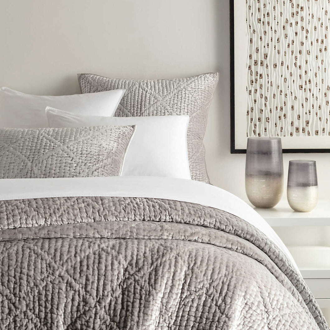 Parisienne Velvet Quilt-Grey King