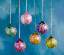 Load image into Gallery viewer, Stubbled Gold Ball Ornament 4&quot;
